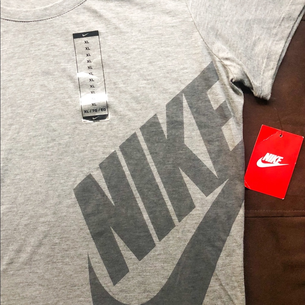 Nike T-shirt